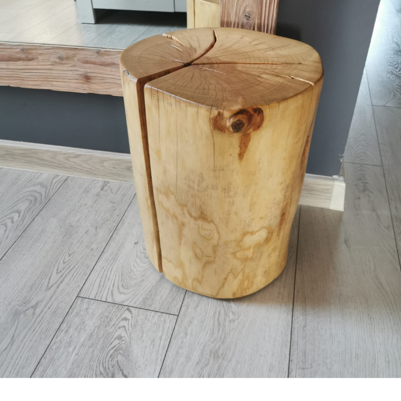 stolik-kawowy-z-pnia-drewna