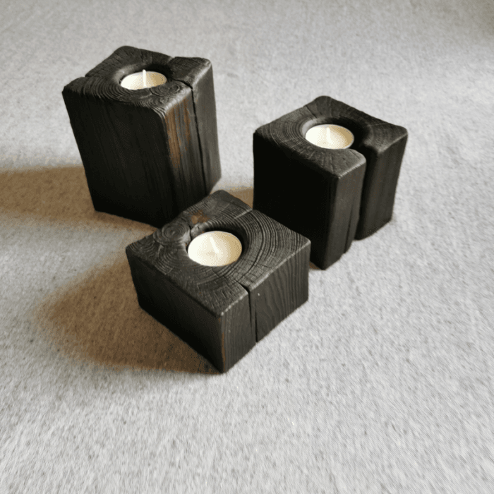 świecznik drewniany w stylu Shou Sugi Ban